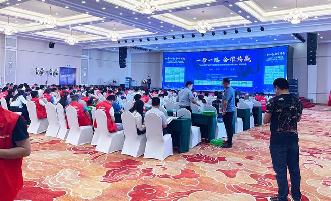 德尼克除湿机亮相暖通空调与舒适智能产业大会郑州峰会,提供除湿解决方案